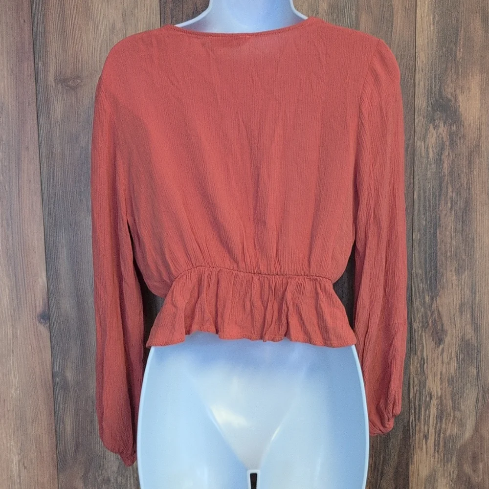 Sadie & Sage Terracotta Wrap Crop Blouse M            C157